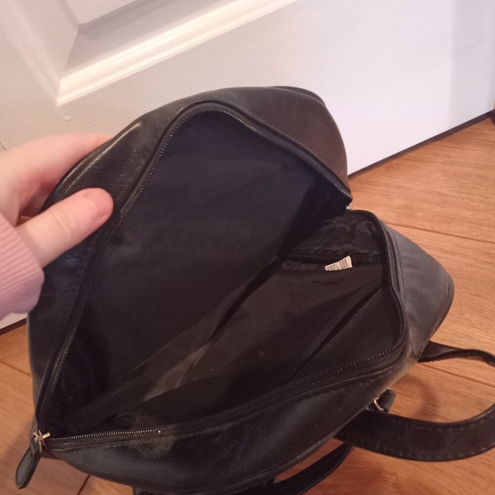 Via Roma Black Backpack Faux Leather - Picture 5 of 5